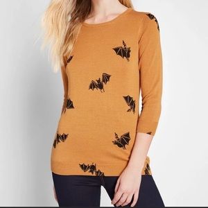 Modcloth Statement Maker Bat Pullover Sweater
S